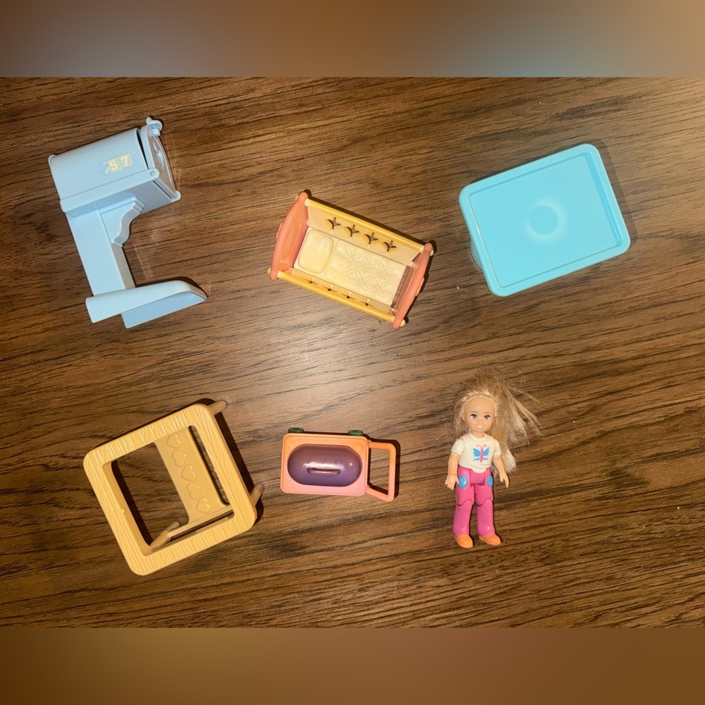 Loving family crib and doll, table other doll accessories